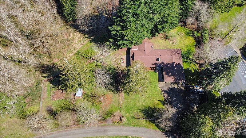 2nd image of 102 40 Crumb Road