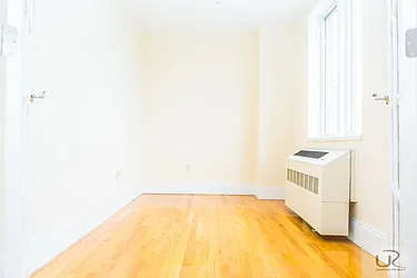 Rented by Urban Realty NYC