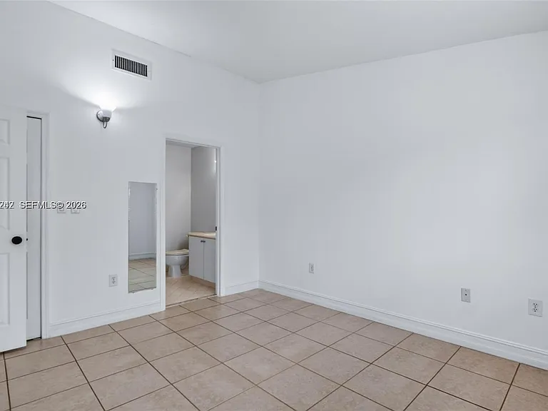 2721 SE 12th Pl #206 — Photo 13