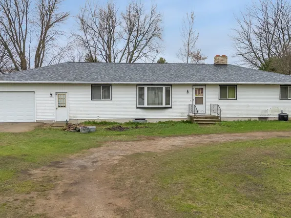 9266 Town Line Rd, Larsen, WI 54947