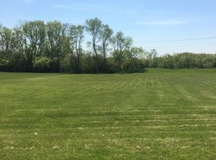2401 N Elmkirk Park, McHenry, IL 60051