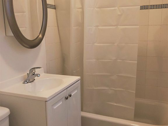 4th image of 13 Haviland St APT 4