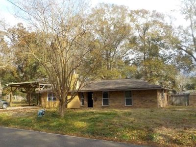 1016 N River Rd, Denham Springs, LA, 70726