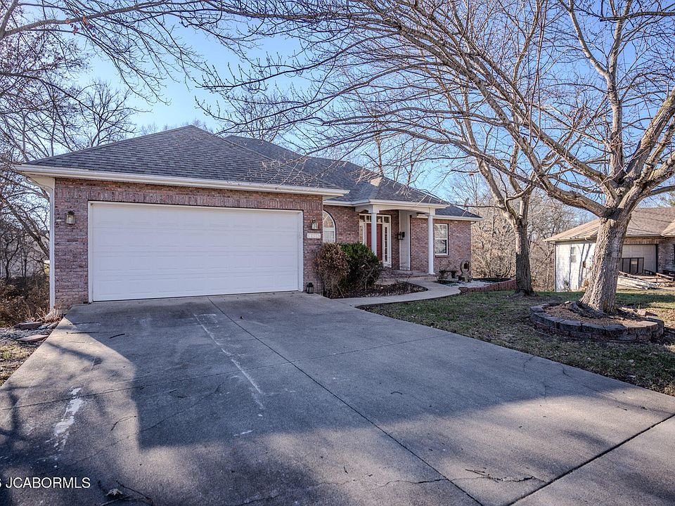 1st image of 4016 Bent Oak Dr