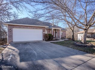 4016 Bent Oak Dr, Columbia, MO 65203