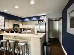 16503 Bridge End Rd, Miami Lakes, FL 33014