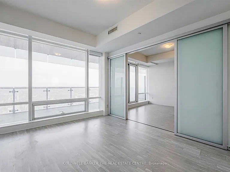 1 Bloor St E #7 — Photo 21