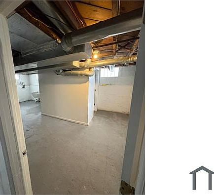 3rd image of 5324 Kohout St