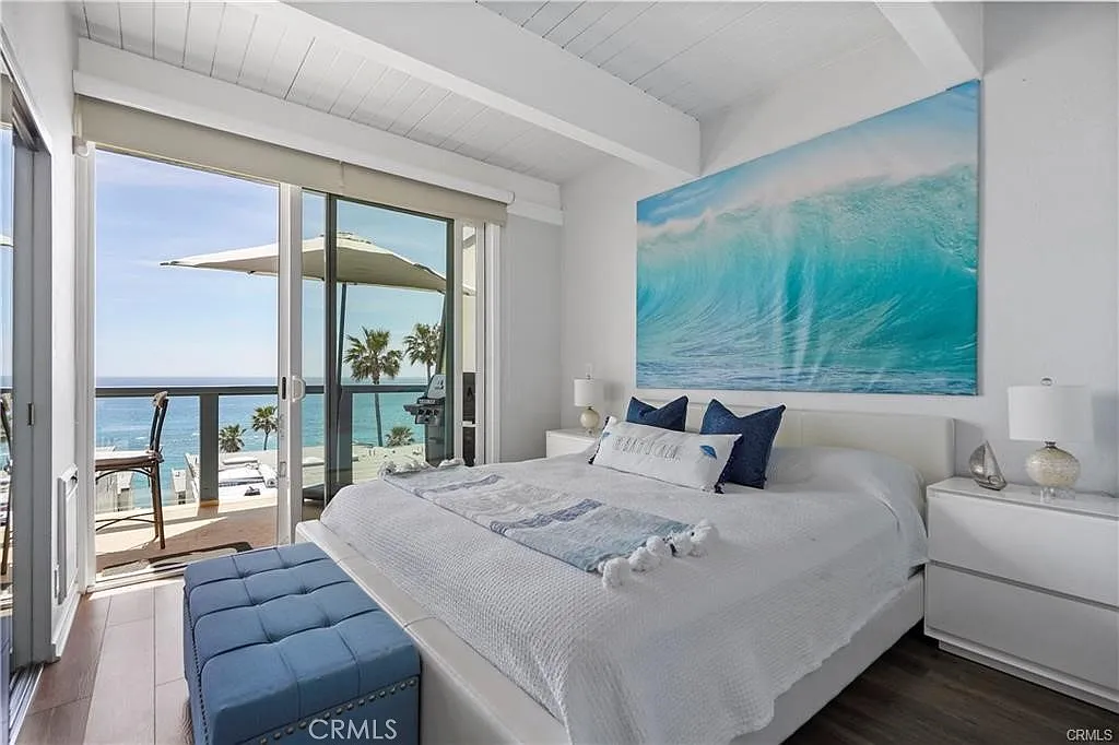 2 bed, 986 sqft, $5,550 — Photo 2