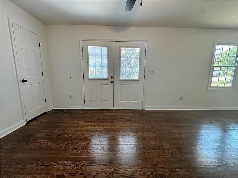 3104 Biggern Ave SE — Photo 7