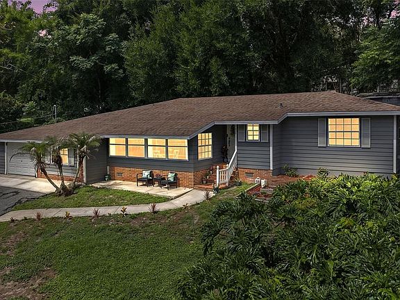 2nd image of 1811 HILLTOP DRIVE