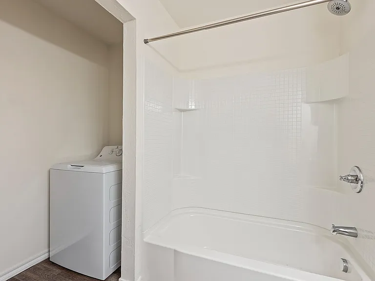 The Lofts at Valencia — Photo 19