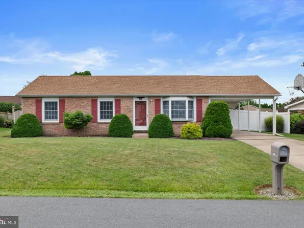 1311 Jill Ann Dr, Lebanon, PA 17042
