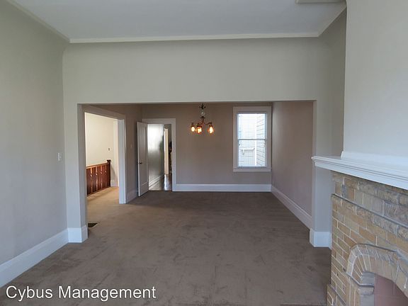 4th image of 2042 Greenwich St