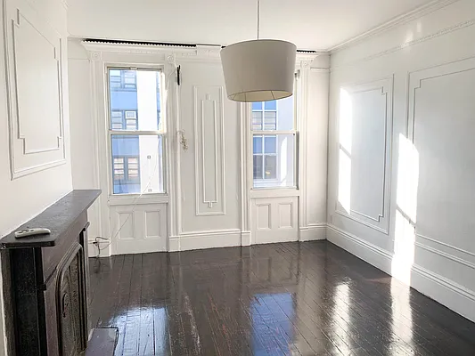 Rented by Ulas Real Estates Inc | media 19