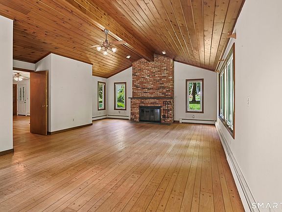 5th image of 19 Crestwood Road