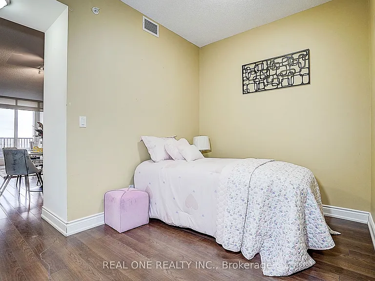 89 S Town Centre Blvd #606 — Photo 7