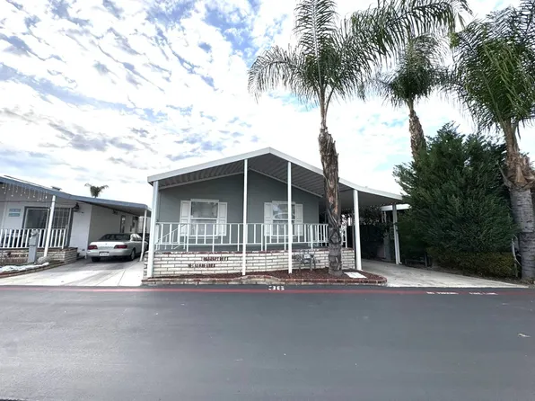 1445 W Florida Ave Space 36, Hemet, CA 92543