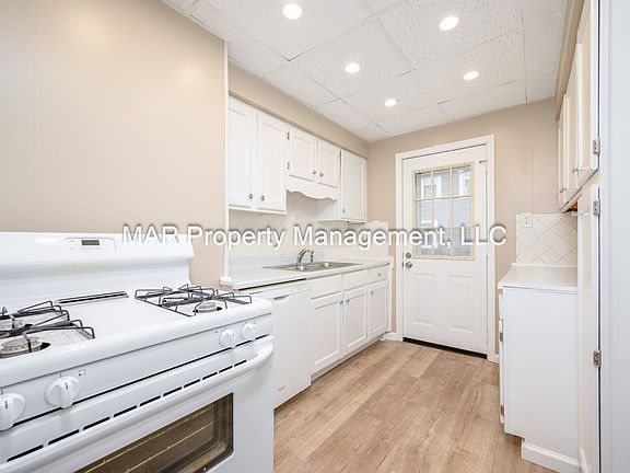 5th image of 254 Malacca St