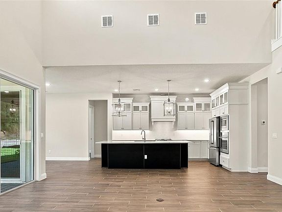 5th image of 424 MARINA LOUIS POINT