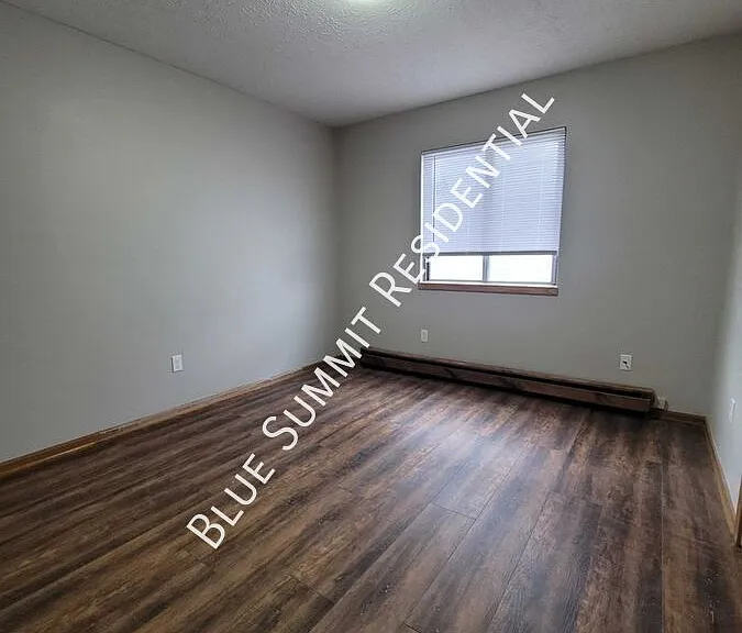 461 Spicer St #UP — Photo 3