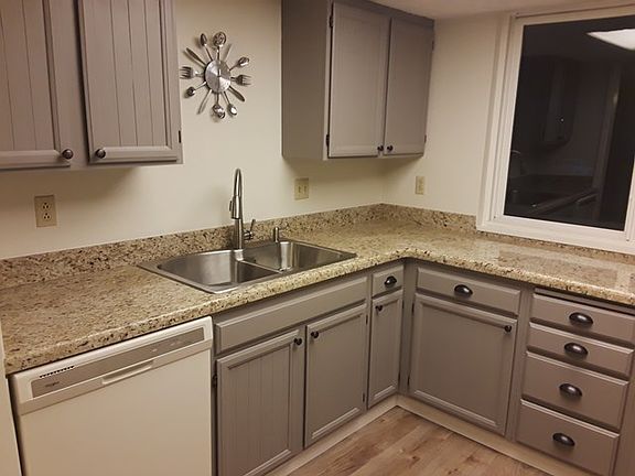 2nd image of 1440 Vega Cir APT 3