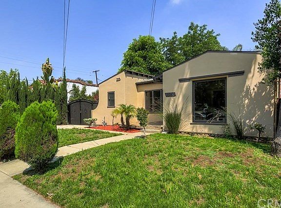 2nd image of 1570 N Park Ave