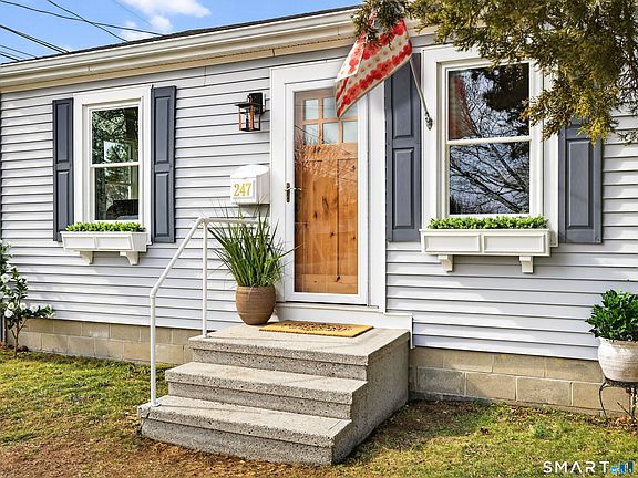 2nd image of 247 Midway Oval