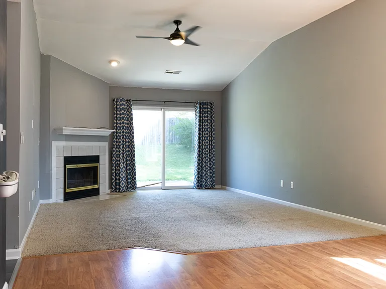 1671 Glenn Abbey Dr — Photo 18