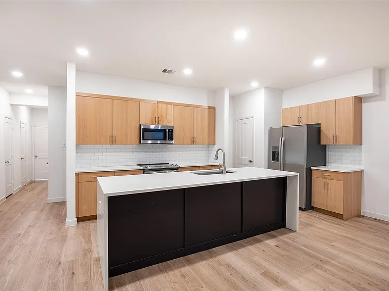 2517 Appian Way #B — Photo 15