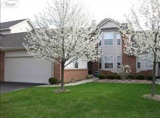 10316 Champions Cir, Grand Blanc, MI 48439
