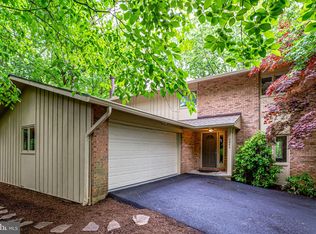 2206 Burgee Ct, Reston, VA 20191