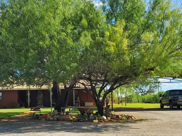2927 S IH- 35, Cotulla, TX 78014