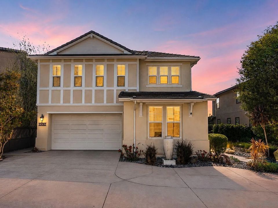 1st image of 15083 Aramon Pl
