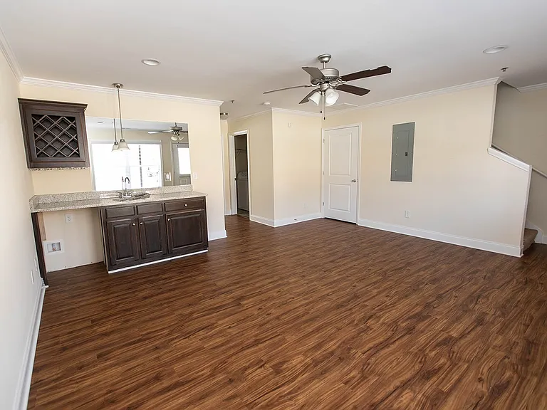 Whitehall Terrace Townhomes — Photo 34