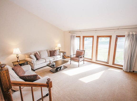 4th image of 15366 Thistlewood Dr