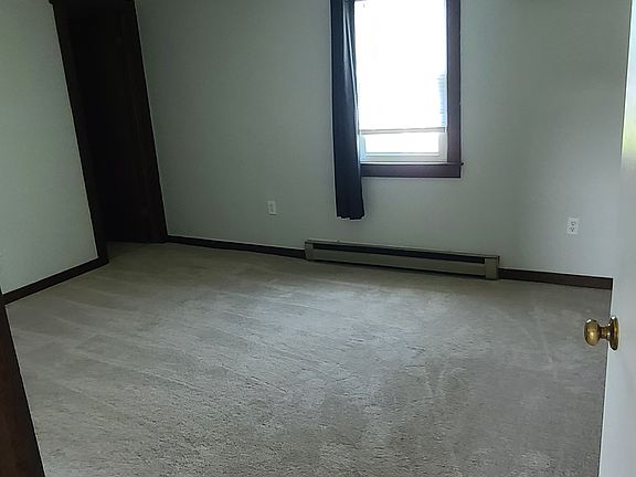 4th image of 6625 Johnston St #B