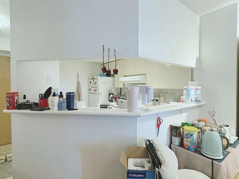 24 Wellesley St W #1512 — Photo 8
