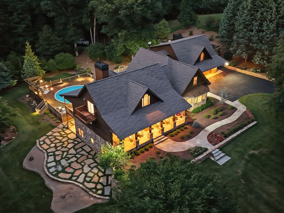 1st image of 1091 Echota Rd