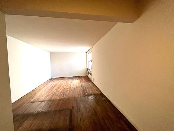 3rd image of 3101 Ocean Pkwy APT 3O