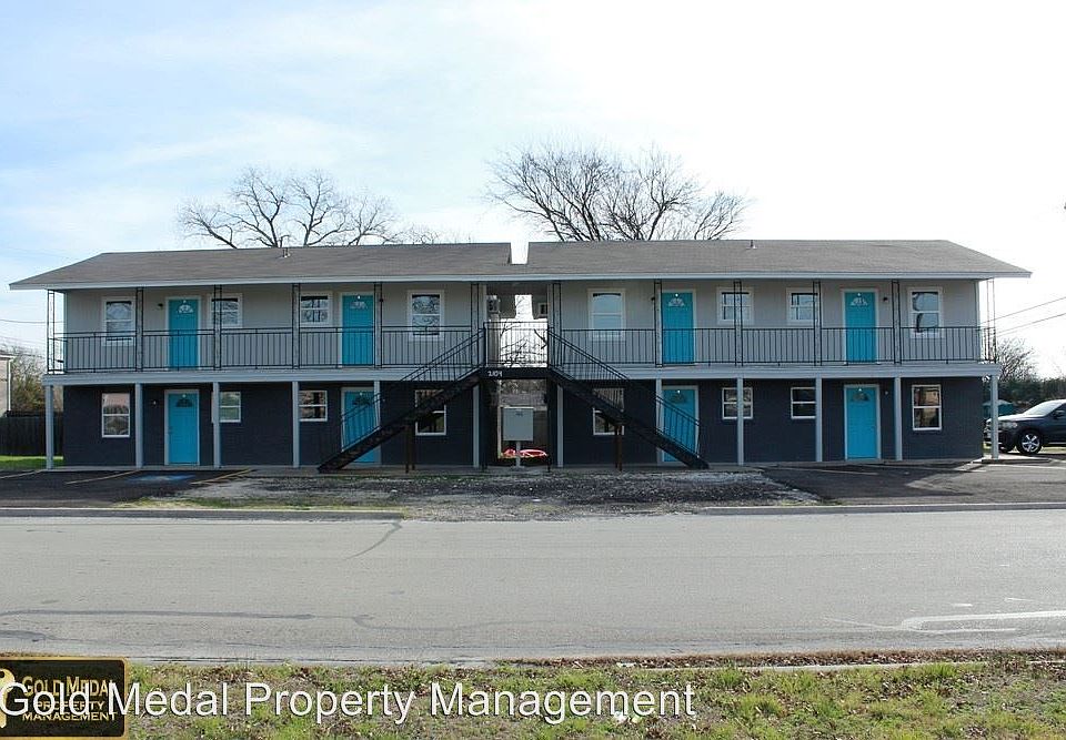 1st image of 2104 Jerome Dr APT C