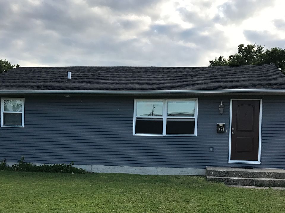 Vinyl Siding 25 yr roof