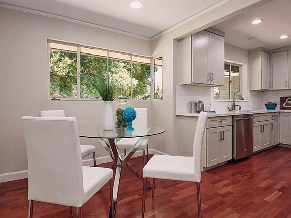 5th image of 361 Sherwood Way