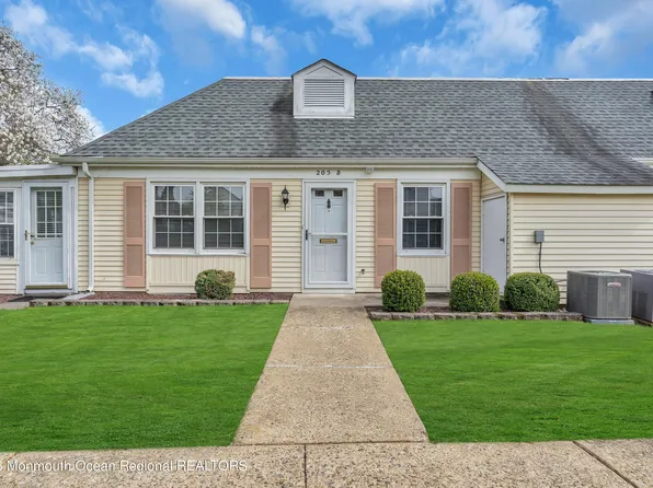 205B Madison Lane #205B, Monroe, NJ 08831