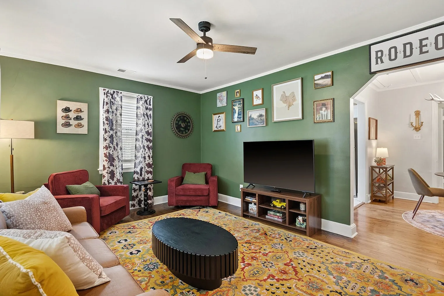 1 bed, 1.0 bath, $3,319 — Photo 2