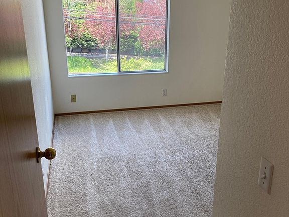 4th image of 2829 NW 56th St #301