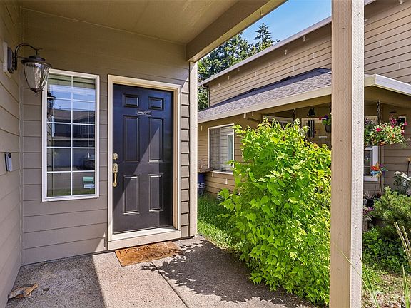 3rd image of 1308 NE 168th Street