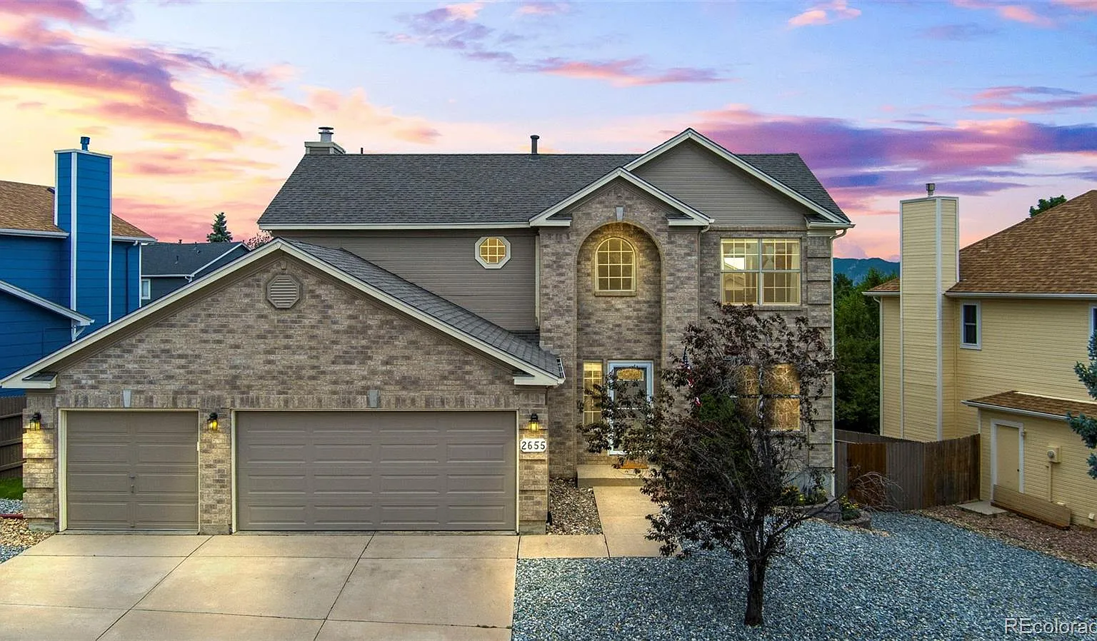 5 bed, 3.5 bath, 2828 sqft, $3,000 — Photo 1