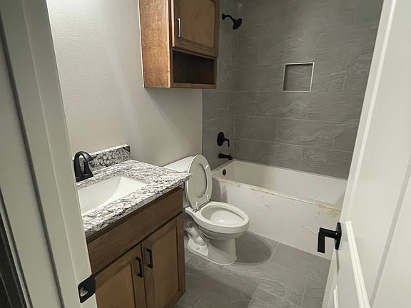 2nd image of 5893 Lavender Ave