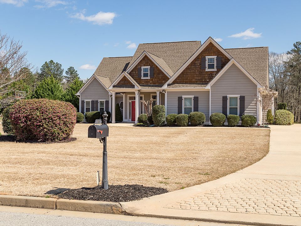 1st image of 26 Water Oak Dr